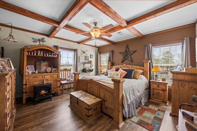 3518 Oil Field Road, Bellville, TX 77418