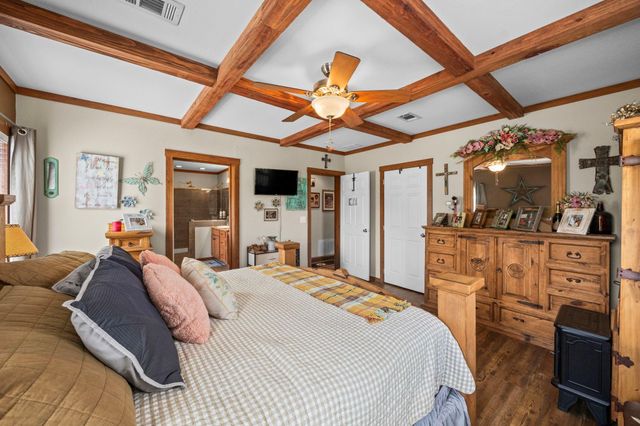 3518 Oil Field Road, Bellville, TX 77418