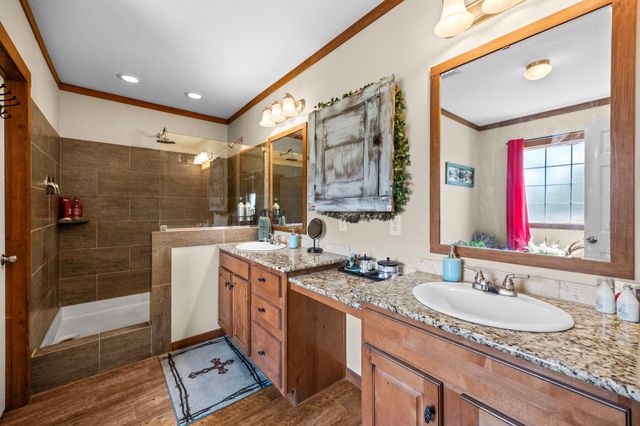 3518 Oil Field Road, Bellville, TX 77418