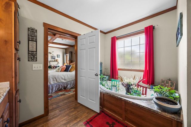 3518 Oil Field Road, Bellville, TX 77418