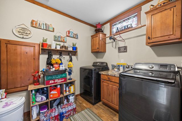 3518 Oil Field Road, Bellville, TX 77418