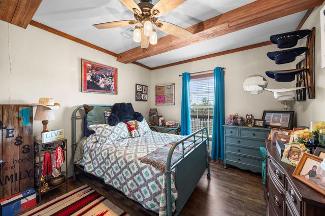 3518 Oil Field Road, Bellville, TX 77418