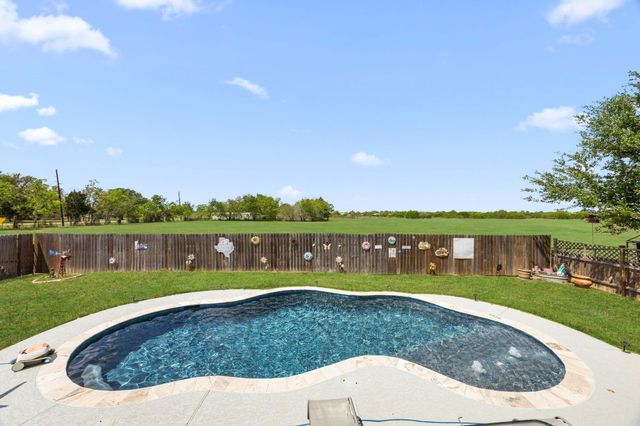 3518 Oil Field Road, Bellville, TX 77418