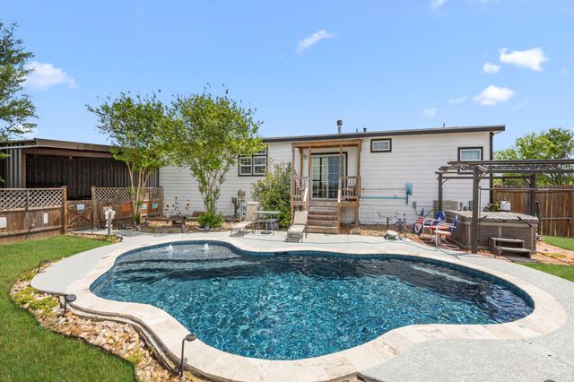 3518 Oil Field Road, Bellville, TX 77418