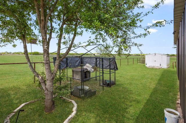 3518 Oil Field Road, Bellville, TX 77418