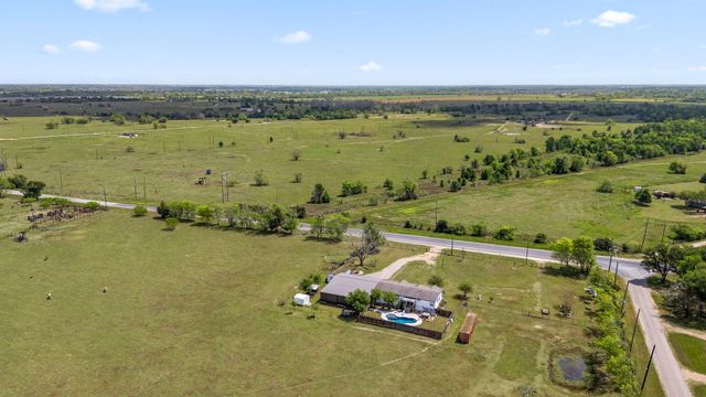 3518 Oil Field Road, Bellville, TX 77418