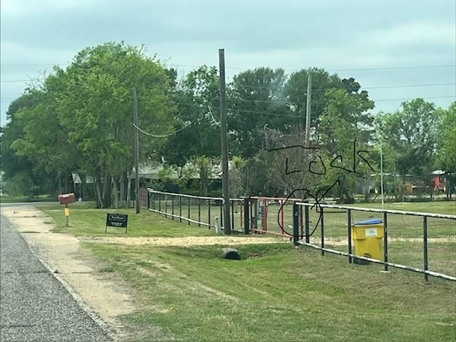 3518 Oil Field Road, Bellville, TX 77418