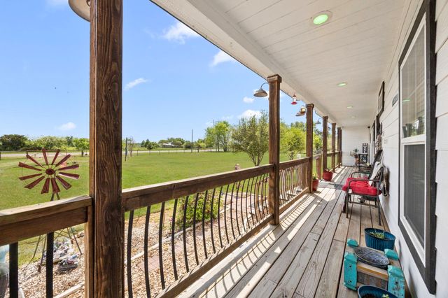 3518 Oil Field Road, Bellville, TX 77418