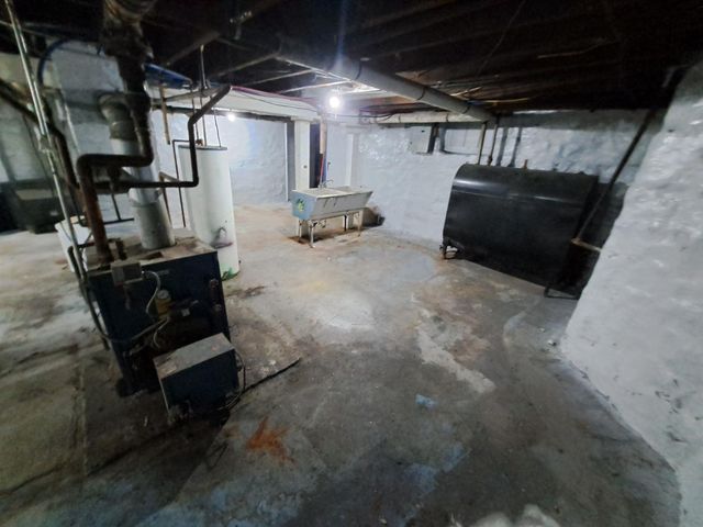 2071 N Main Street, Dubuque, IA 52001
