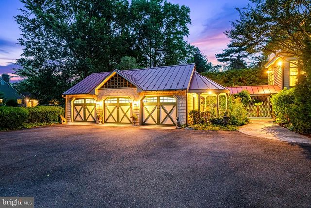 500 CHESTER AVE, Moorestown, NJ 08057