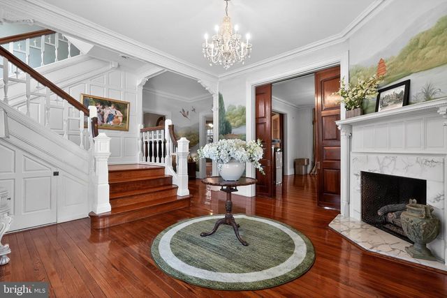 500 CHESTER AVE, Moorestown, NJ 08057