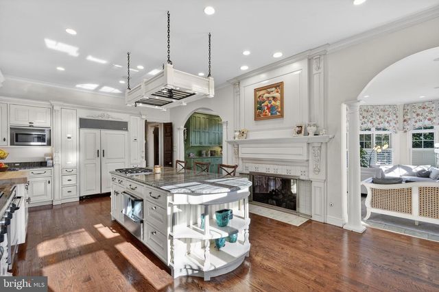 500 CHESTER AVE, Moorestown, NJ 08057