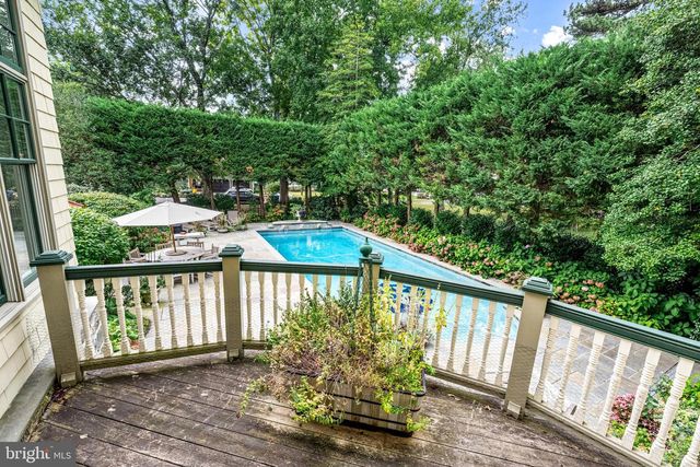 500 CHESTER AVE, Moorestown, NJ 08057