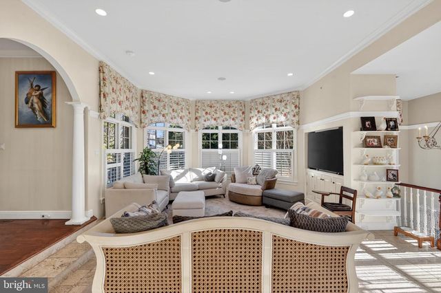 500 CHESTER AVE, Moorestown, NJ 08057