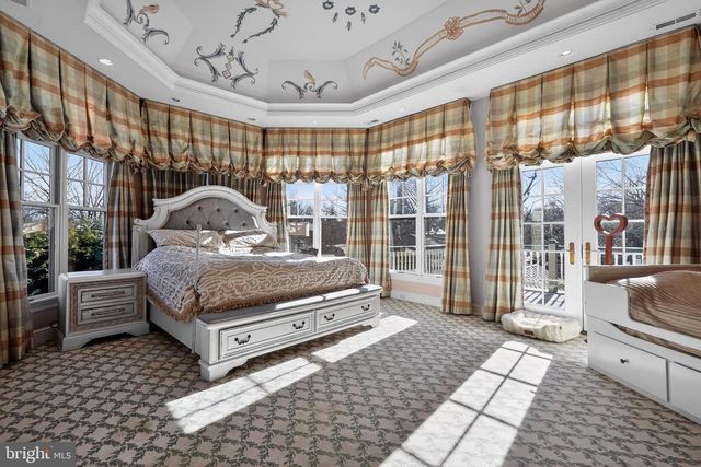 500 CHESTER AVE, Moorestown, NJ 08057