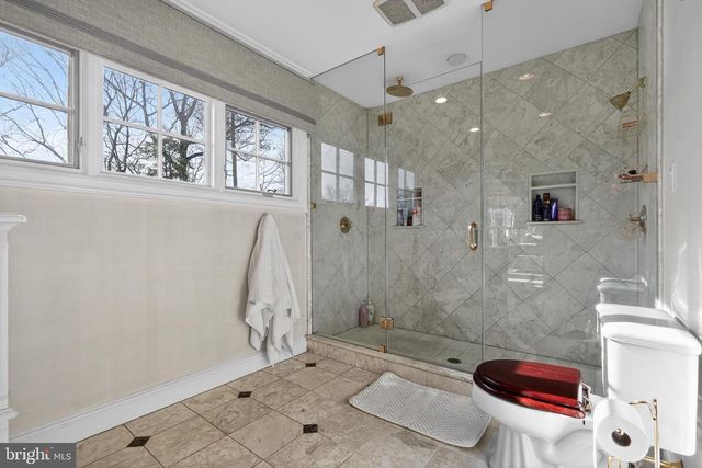 500 CHESTER AVE, Moorestown, NJ 08057