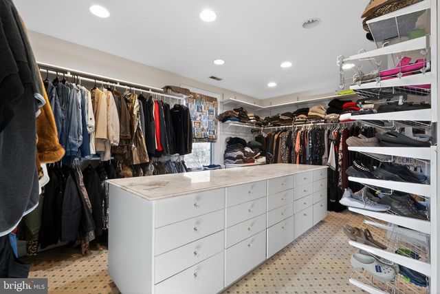 500 CHESTER AVE, Moorestown, NJ 08057