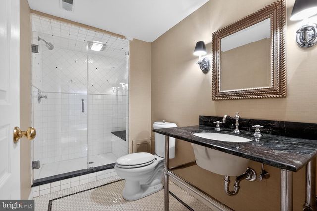 500 CHESTER AVE, Moorestown, NJ 08057