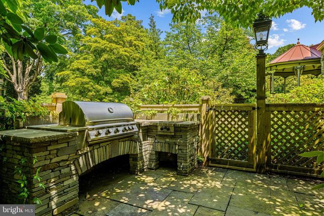 500 CHESTER AVE, Moorestown, NJ 08057