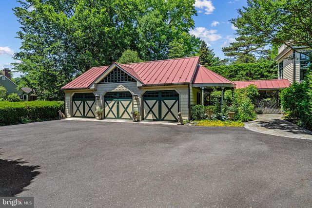 500 CHESTER AVE, Moorestown, NJ 08057