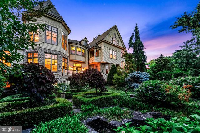 500 CHESTER AVE, Moorestown, NJ 08057