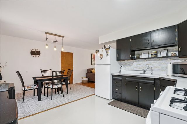 1237 Melrose Avenue, Iowa City, IA 52246