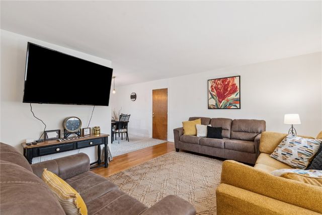 1237 Melrose Avenue, Iowa City, IA 52246