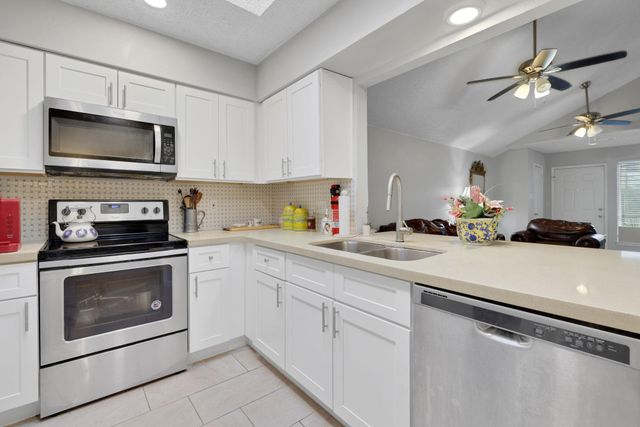 1912 Trixie Lane, Houston, TX 77042