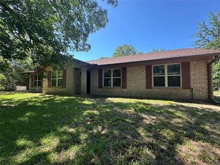 9488 Us Highway 79 E, Buffalo, TX 75831