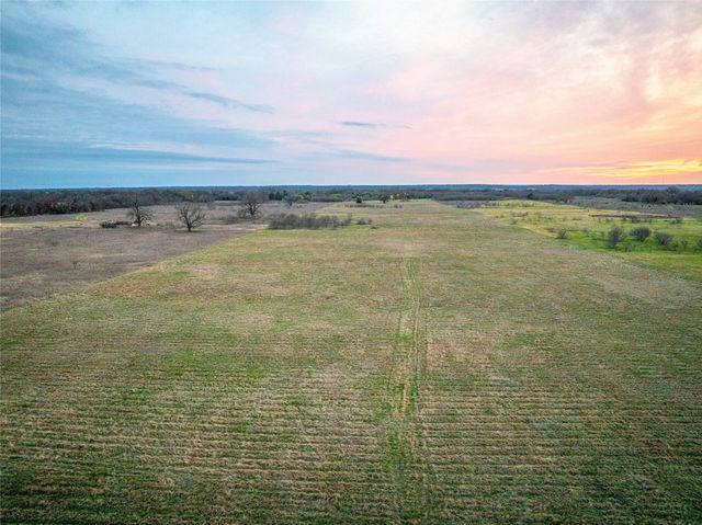 441 County Rd 2418 Road, Hillsboro, TX 76645