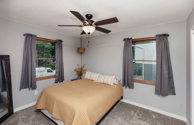 4846 Candlewick Drive, Norwalk, IA 50211