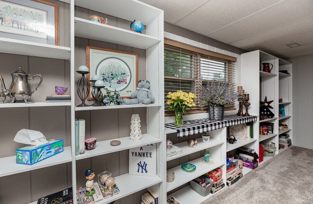 4846 Candlewick Drive, Norwalk, IA 50211
