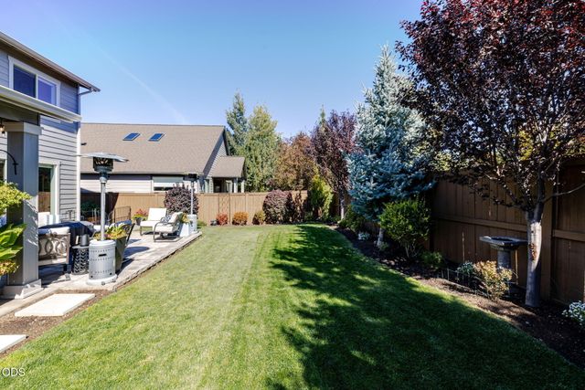 61144 Manhae Lane, Bend, OR 97702