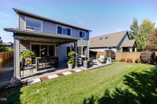 61144 Manhae Lane, Bend, OR 97702