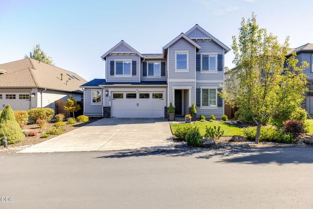 61144 Manhae Lane, Bend, OR 97702