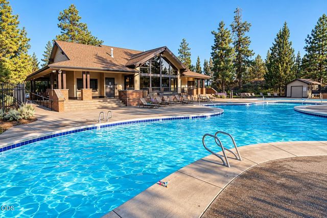 61144 Manhae Lane, Bend, OR 97702