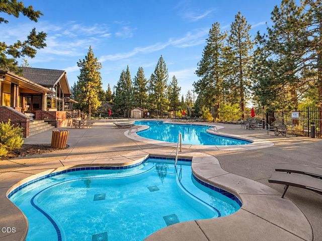 61144 Manhae Lane, Bend, OR 97702