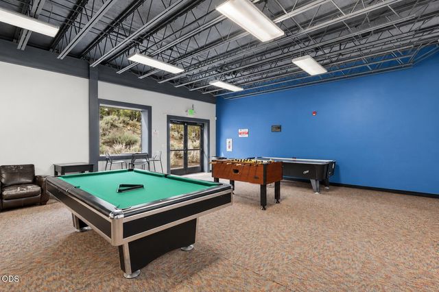 61144 Manhae Lane, Bend, OR 97702