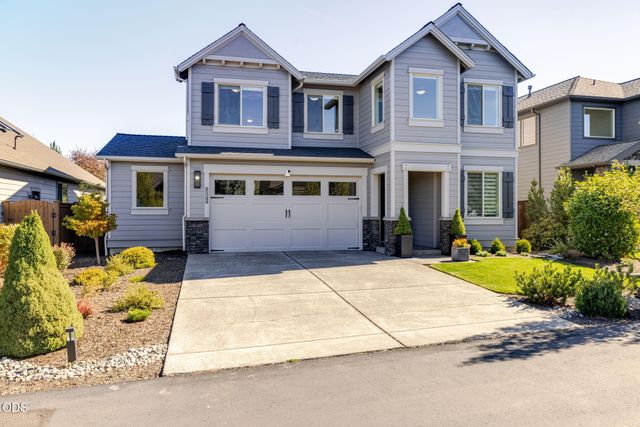 61144 Manhae Lane, Bend, OR 97702