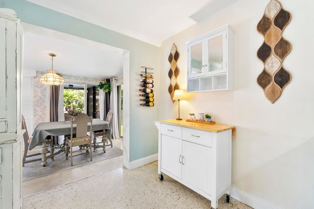 2933 NE 1st Avenue, Wilton Manors, FL 33334