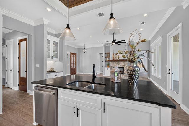 76 Turtle Creek Drive, Benton, LA 71006
