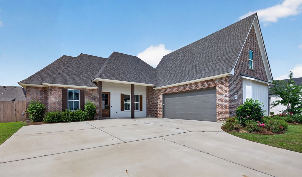 76 Turtle Creek Drive, Benton, LA 71006