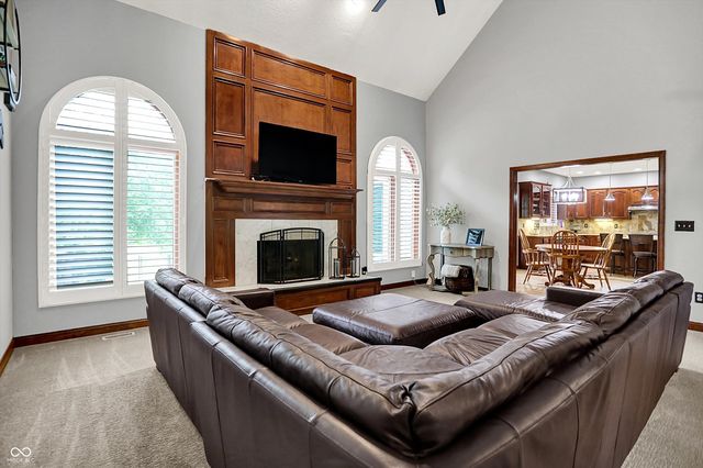 1324 Eagle Valley Drive, Greenwood, IN 46143