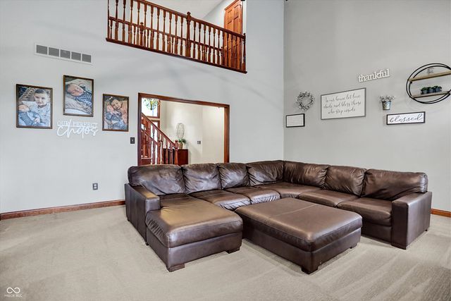 1324 Eagle Valley Drive, Greenwood, IN 46143