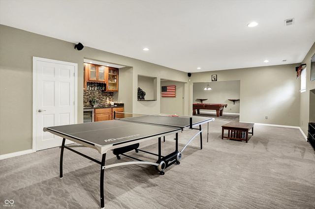 1324 Eagle Valley Drive, Greenwood, IN 46143