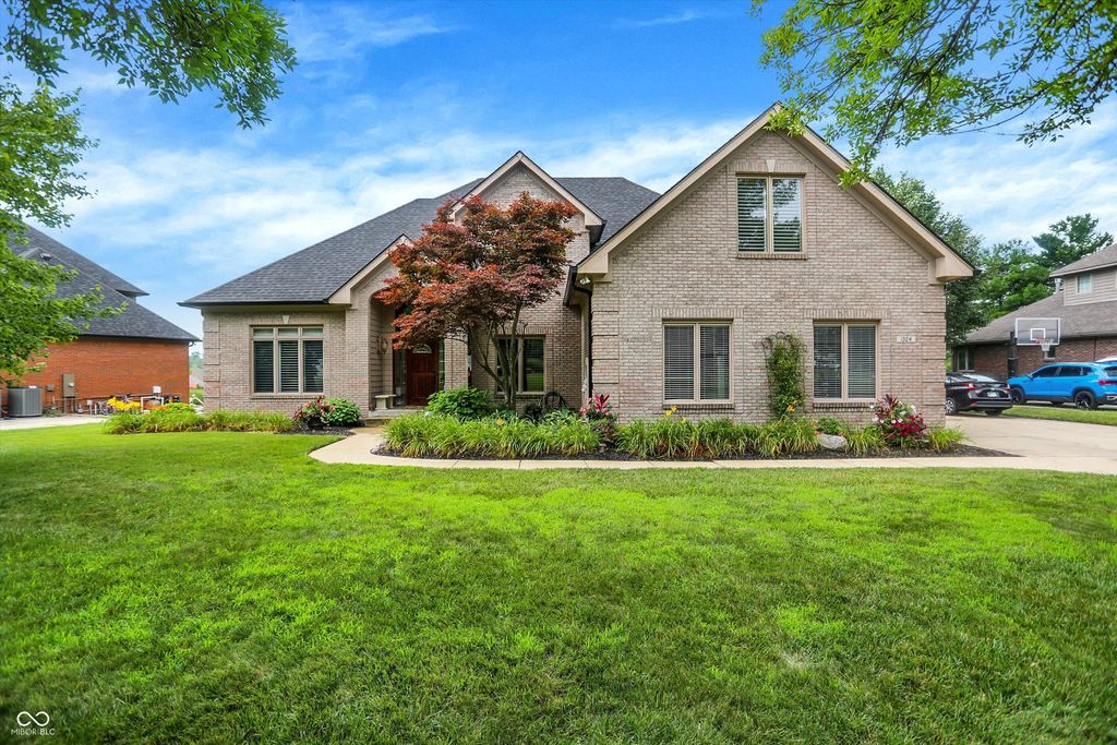 1324 Eagle Valley Drive, Greenwood, IN 46143