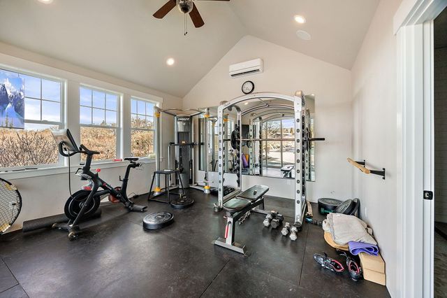 80 Placer Hill Drive, Jacksonville, OR 97530