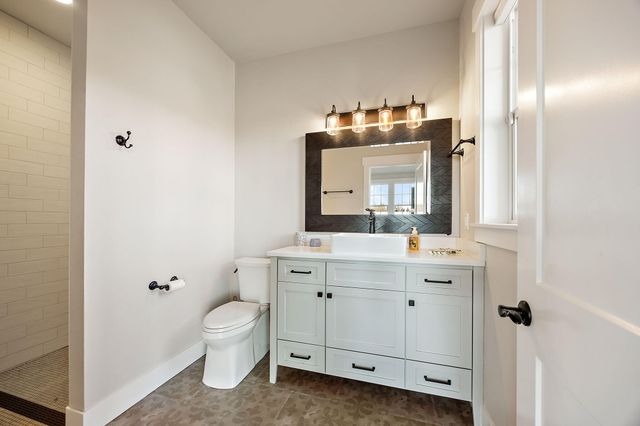 80 Placer Hill Drive, Jacksonville, OR 97530