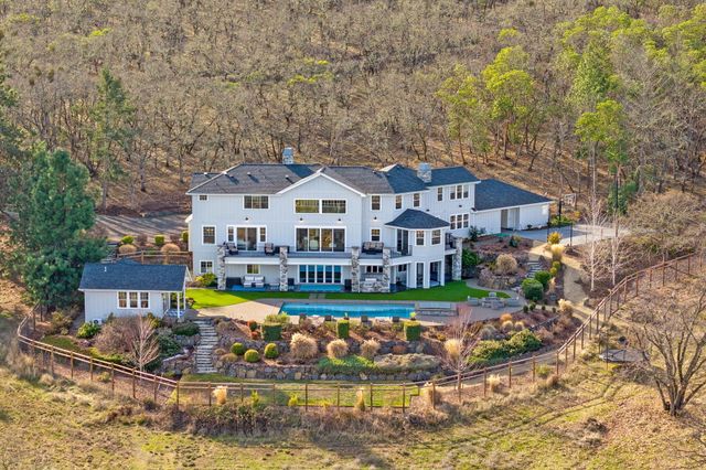 80 Placer Hill Drive, Jacksonville, OR 97530