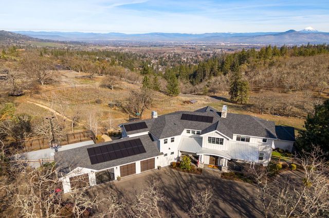 80 Placer Hill Drive, Jacksonville, OR 97530